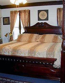 Williamsburg Sampler B & B Bagian luar foto