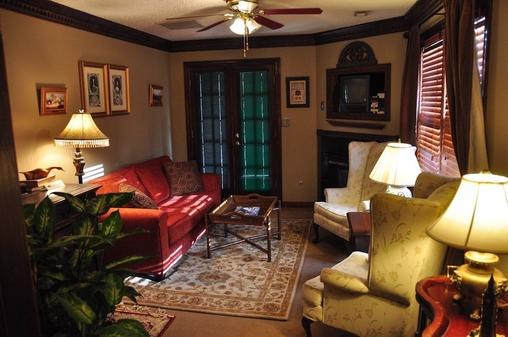 Williamsburg Sampler B & B Bagian luar foto